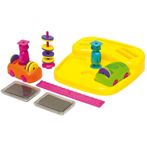 Magnetic attractions kit