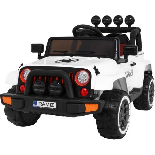 Full Time off-road vehicle 4WD White