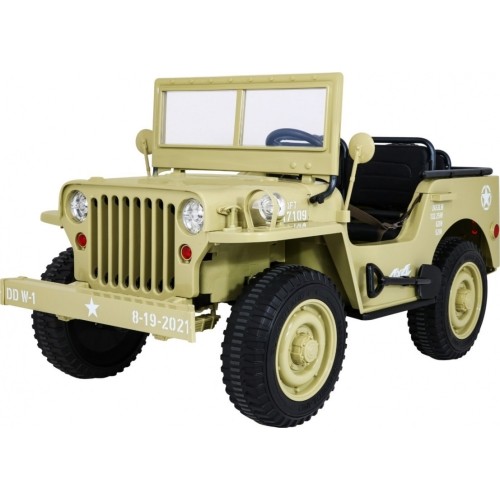 Retro Military Vehicle 4x4 Sand