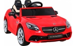 Pojazd Mercedes BENZ SLC300