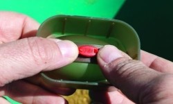 Foremka do zanętowego koszyczka Method Feeder Extra Carp CLAY