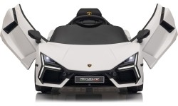 Biały pojazd Lamborghini Revuelto