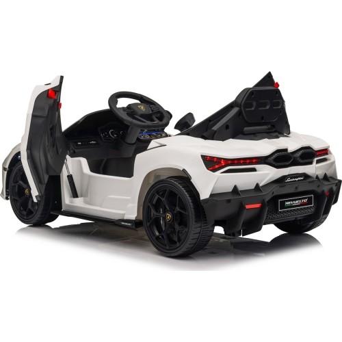 Biały pojazd Lamborghini Revuelto