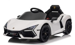 Biały pojazd Lamborghini Revuelto