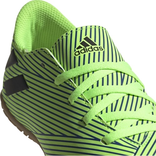 Buty piłkarskie młodzieżowe Adidas Nemeziz 19.4 In J Green FV4012