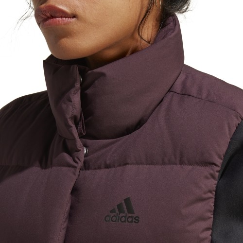 Damska kamizelka puchowa Adidas W Helionic Vest, bordowa HE1456