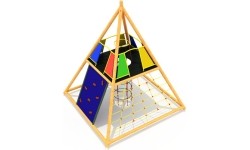 Piramida modelu kompleksu ścian wspinaczkowych 1