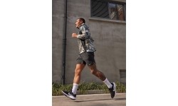 Nike Avalynė Vyrams Revolution 7 Black White FB2207 001