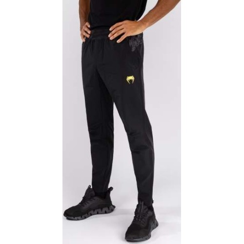 Joggery Venum x Topuria Unmatched Edition - czarny/złoty