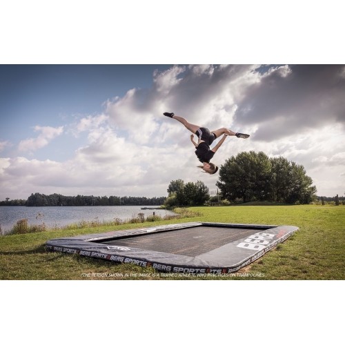 BERG SPORTS Ultim Pro Bouncer FlatGround 5x5
