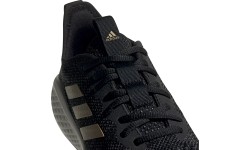 Buty sportowe damskie Adidas Fluidflow, czarne EG3675