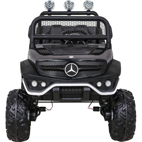Pojazd Mercedes BENZ UNIMOG Czarny