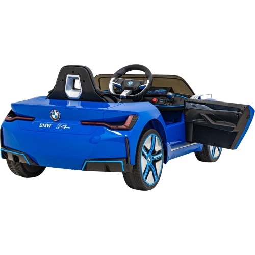 Pojazd elektryczny BMW I4 niebieski