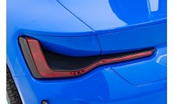 Pojazd elektryczny BMW I4 niebieski