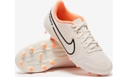 Buty piłkarskie młodzieżowe Nike Jr Legend 9 Club FG/MG White DA1331 002