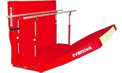 Poręcze GYMNOVA z materacem do lądowania