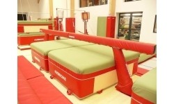 Ochrona równoważni gimnastycznej GYMNOVA, czerwona 2,5 m