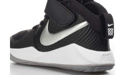Buty dziecięce Nike Team Hustle D 9 czarne AQ4225 001
