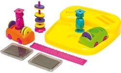 Magnetic attractions kit