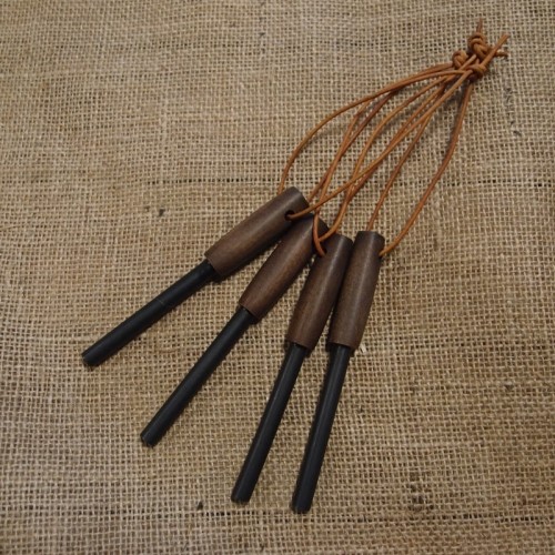 Podpałka JuBö Buschcraft Firesteel Oak