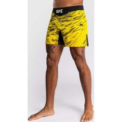 Męskie spodenki do walki UFC Fusion by Venum Authentic Fight Night - krótki krój - żółte