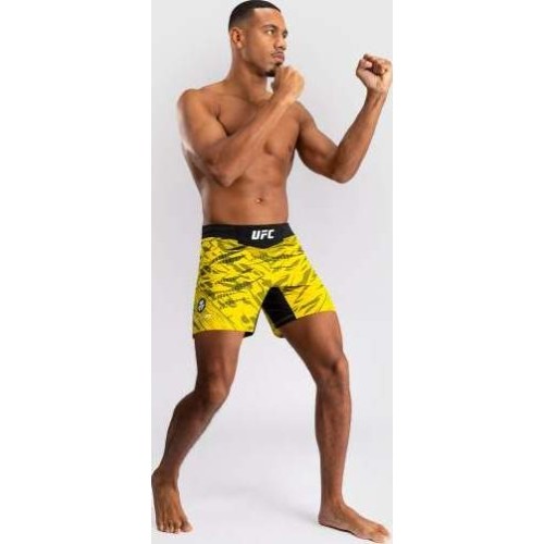 Męskie spodenki do walki UFC Fusion by Venum Authentic Fight Night - krótki krój - żółte