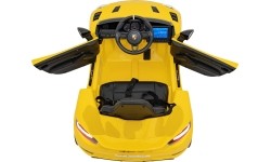Porsche 718 vehicle Yellow MP4