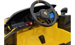 Porsche 718 vehicle Yellow MP4