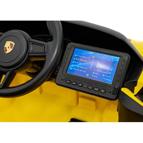 Porsche 718 vehicle Yellow MP4