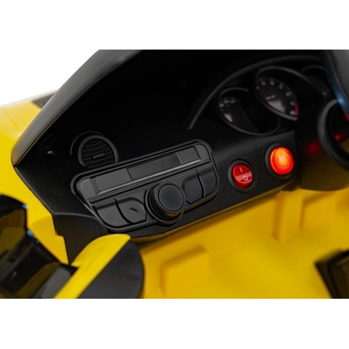 Porsche 718 vehicle Yellow MP4