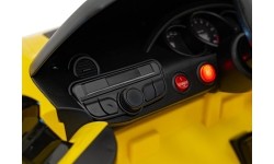 Porsche 718 vehicle Yellow MP4
