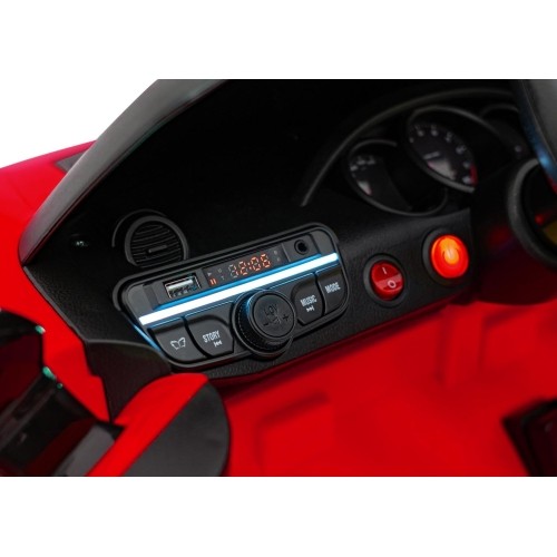 Pojazd Porsche 718 z czerwonym lakierem