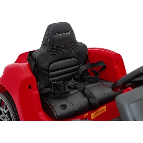 Pojazd Porsche 718 z czerwonym lakierem