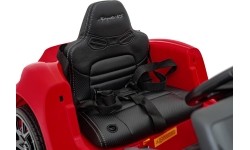 Pojazd Porsche 718 z czerwonym lakierem