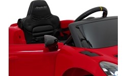 Pojazd Porsche 718 z czerwonym lakierem