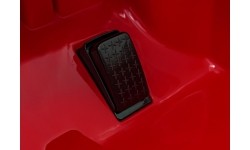 Pojazd Porsche 718 z czerwonym lakierem