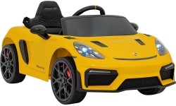 Pojazd Porsche 718 malowany na żółto