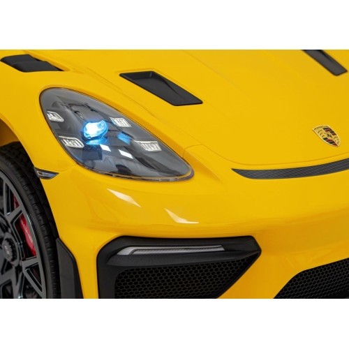 Pojazd Porsche 718 malowany na żółto