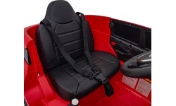 Aston Martin DBX pojazd czerwony
