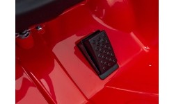 Aston Martin DBX pojazd czerwony