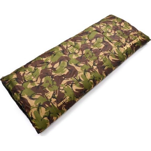 Śpiwór marzący o meteorze - Moro