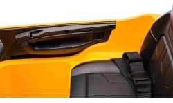 Audi SQ8 pojazd Żółty