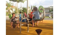 Huśtawka równoważnia na plac zabaw Inter-Play Balancilo 2