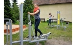 Orbitrek do treningu na zewnątrz – D11