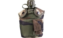 W/L US PLASTIC CANTEEN W. CUP AND COVER