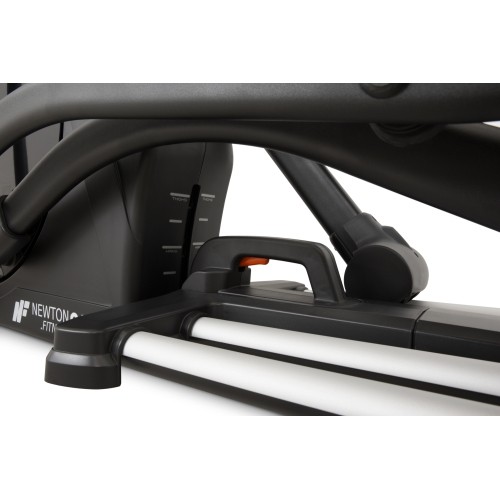 Trenażer eliptyczny Newton Fitness C5