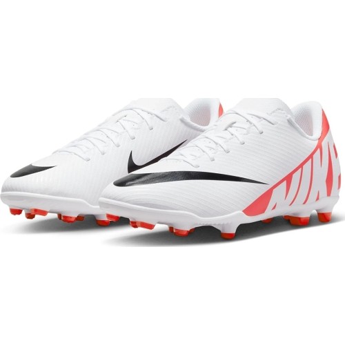 Buty piłkarskie Nike Jr Vapor 15 Club FG/MG dla młodzieży białe DJ5958 600