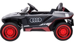 Pojazd Audi RSQ E-TRON w kolorze szarym