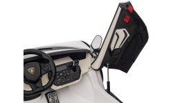 Pojazd elektryczny Lamborghini SIAN, biały