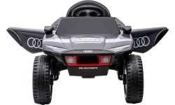 Pojazd Audi RSQ E-TRON w kolorze szarym